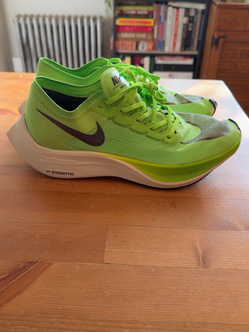Nike ZoomX Vaporfly NEXT% Electric Green Men’s 7.5 New Never Worn